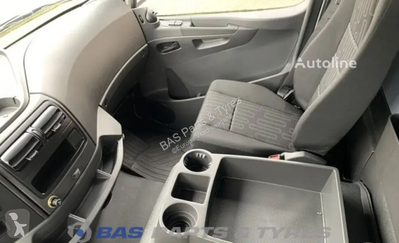 قطع غيار الآليات الثقيلة Mercedes