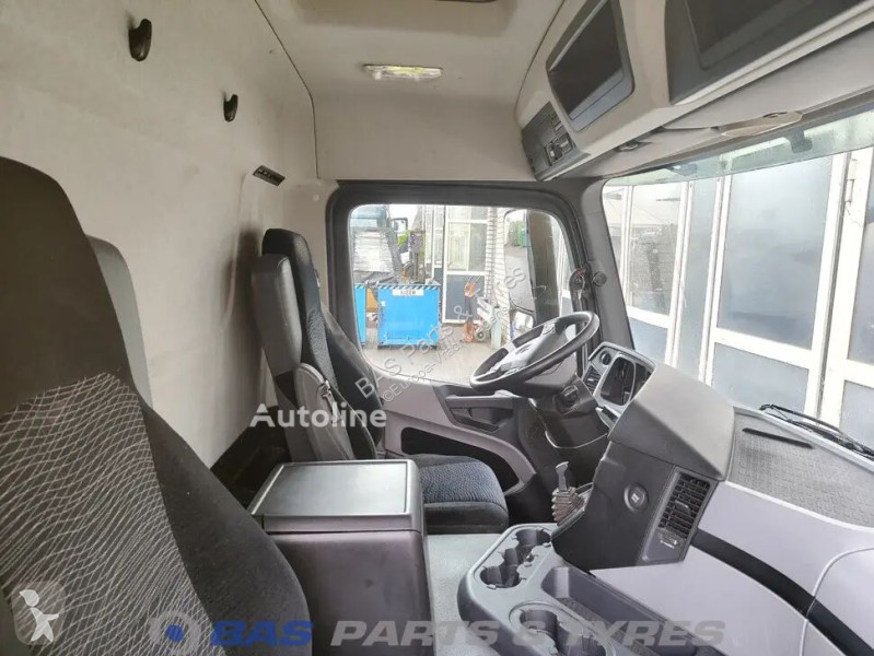 قطع غيار الآليات الثقيلة Mercedes