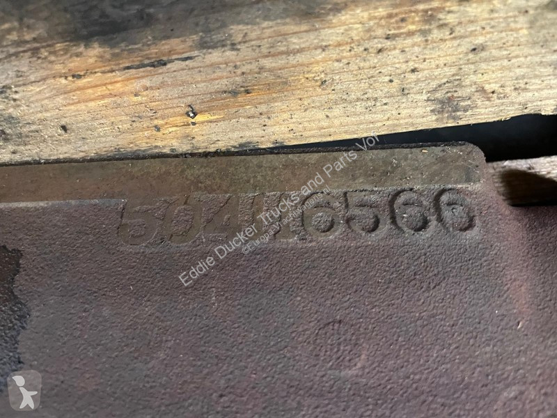 قطع غيار الآليات الثقيلة Iveco 504077543 /...
