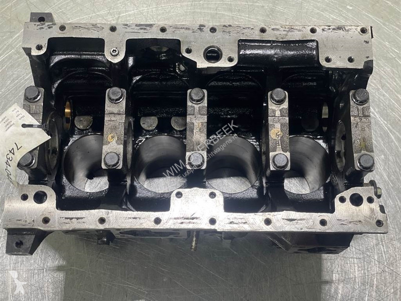 قطع غيار الآليات الثقيلة Ahlmann AS900-Cummins...