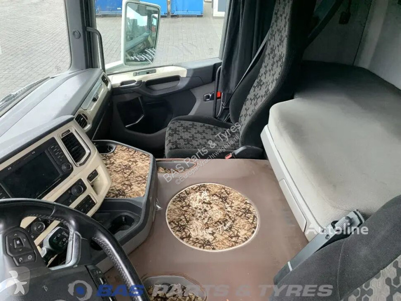 قطع غيار الآليات الثقيلة Scania