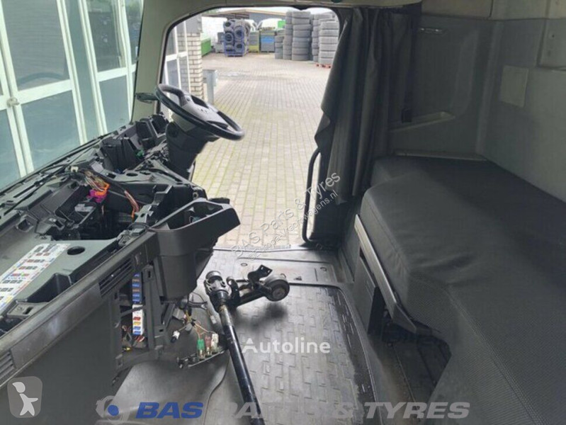 قطع غيار الآليات الثقيلة Volvo