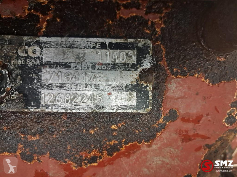 قطع غيار الآليات الثقيلة Iveco Occ vooras 11A05...