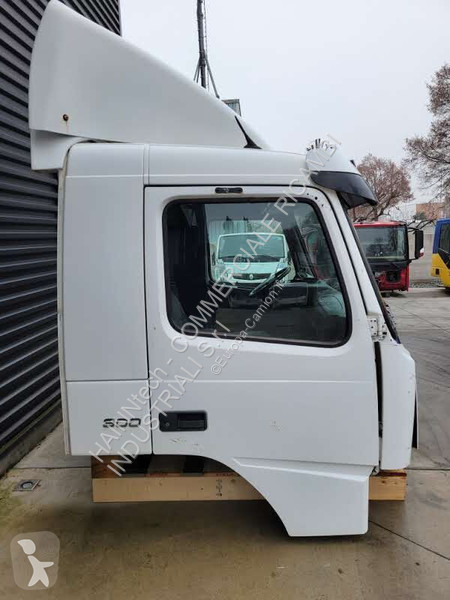 قطع غيار الآليات الثقيلة Volvo - DAY CAB - L1 H1