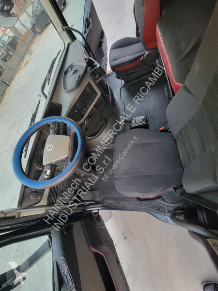 قطع غيار الآليات الثقيلة Volvo 4 GLOBETROTTER...