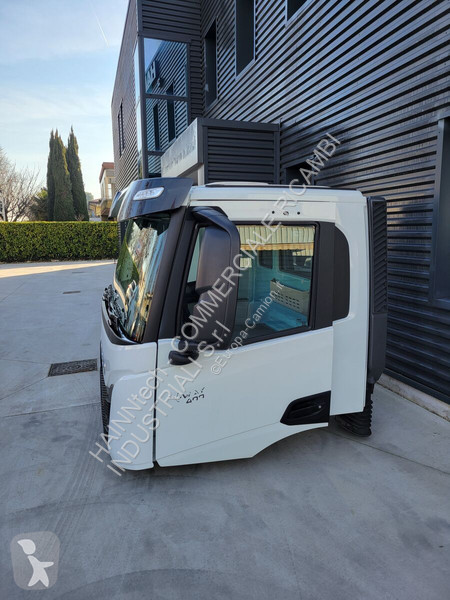 قطع غيار الآليات الثقيلة Iveco STRALIS SWAY...