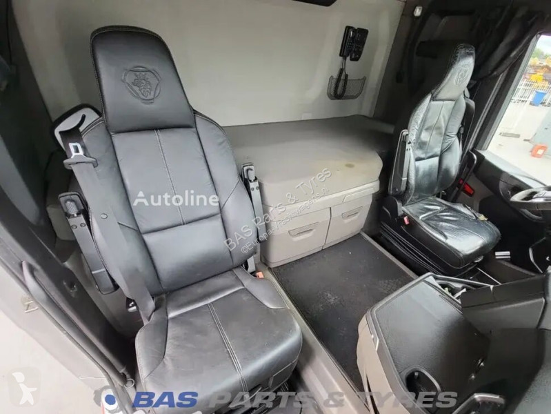 قطع غيار الآليات الثقيلة Scania