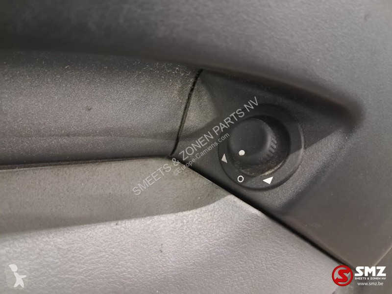 قطع غيار الآليات الثقيلة Renault Occ deur links...