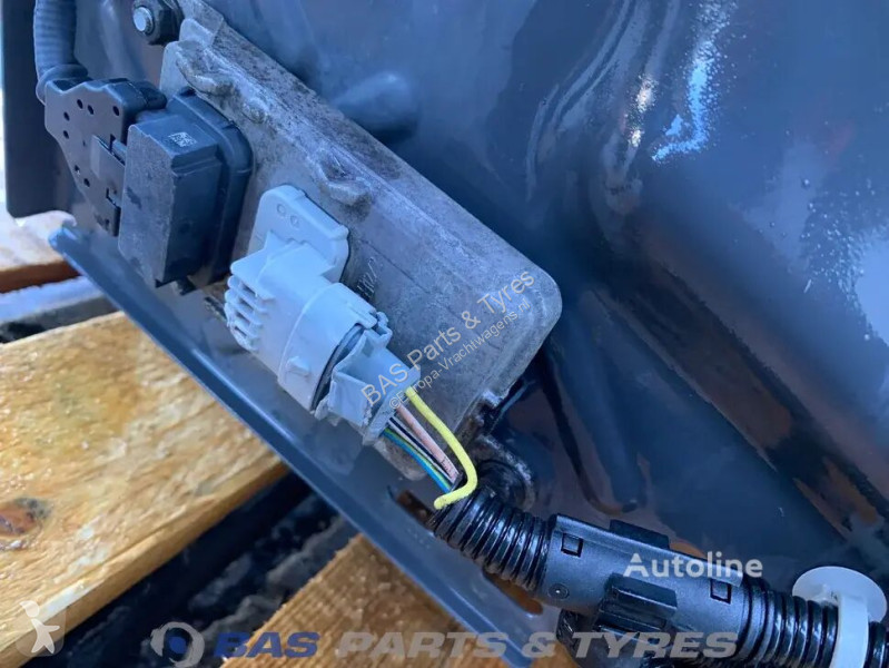 قطع غيار الآليات الثقيلة Volvo Silencer