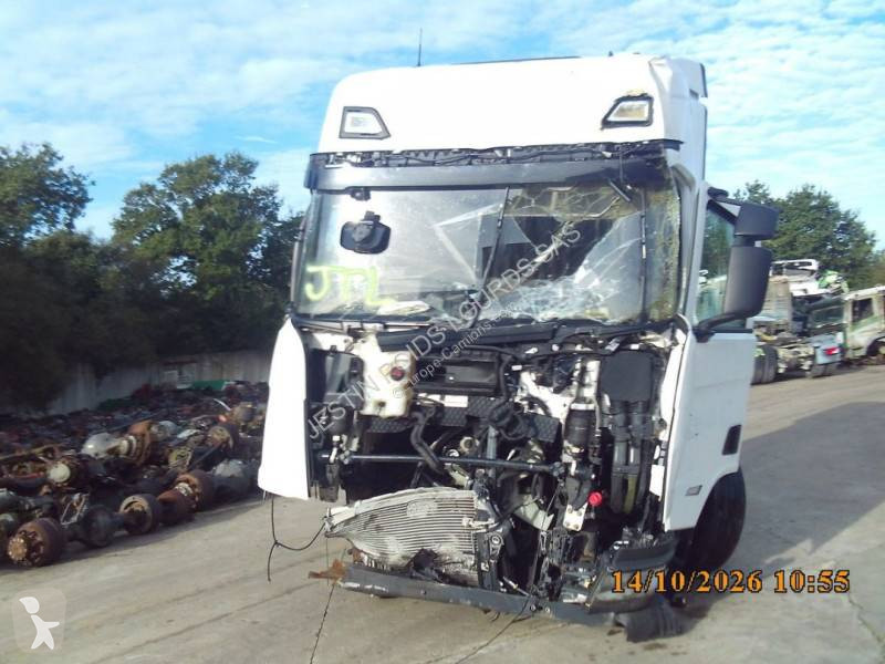 Náhradní díly pro kamiony Scania 460