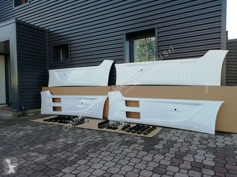 قطع غيار الآليات الثقيلة Mercedes AROCS ACTROS...