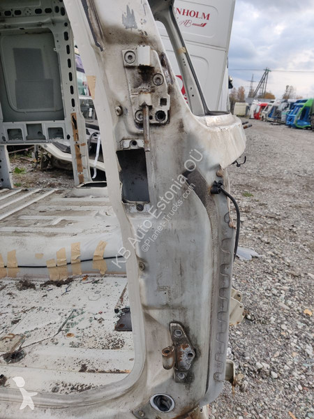 Náhradní díly pro kamiony Volvo 440HP 6*2 Rigid...