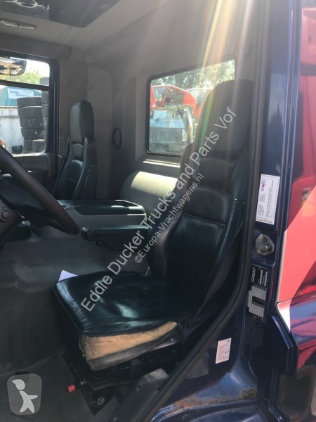 Pièces poids lourds Ginaf -DAF DAY CAB COMPLETE