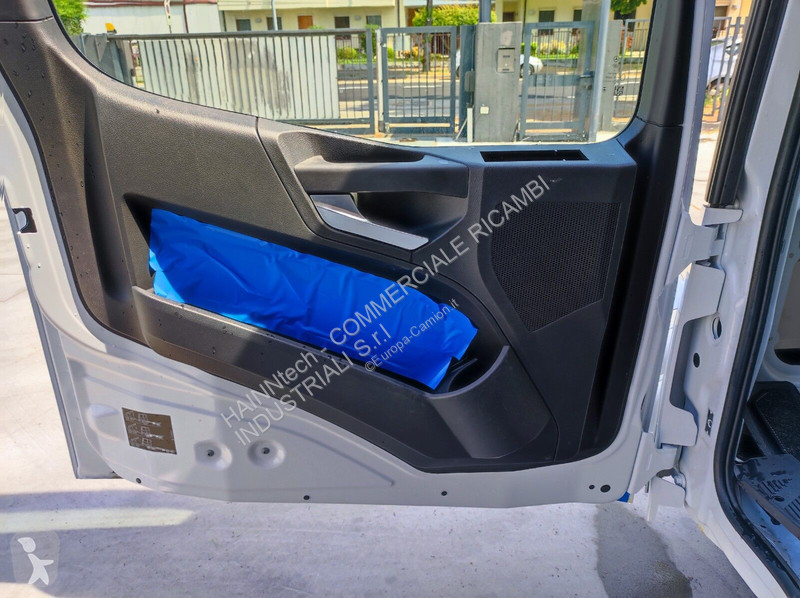 قطع غيار الآليات الثقيلة Mercedes AROCS ACTROS...