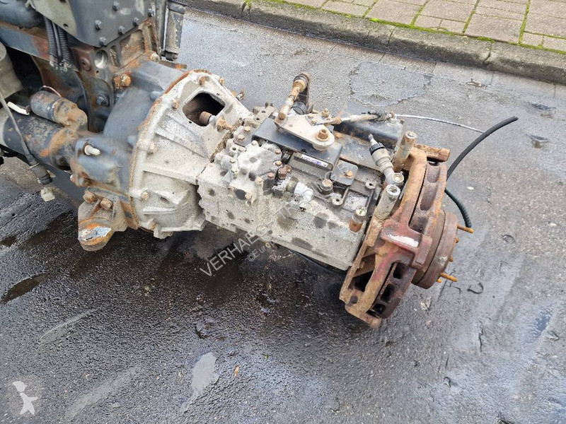 Pièces poids lourds Renault 180