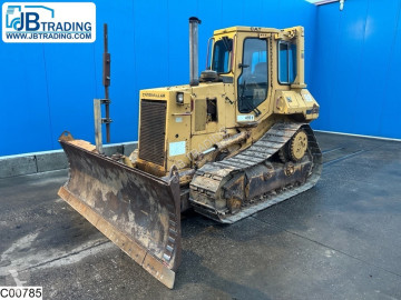 Buldozer na pásech Caterpillar