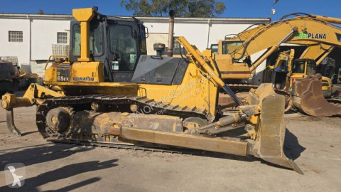 Buldozer na pásech Komatsu