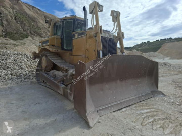 Bulldozer på larvefødder Caterpillar