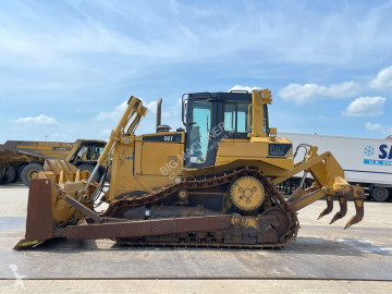Bulldozer på larvefødder Caterpillar