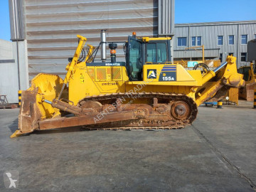 Bulldozer sur chenilles Komatsu