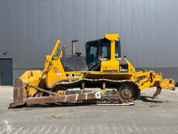 Buldozer na pásech Komatsu
