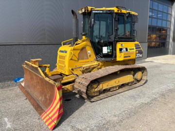 Buldozer na pásech Komatsu