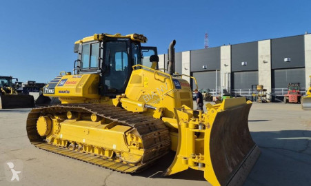 Гусеничный бульдозер Komatsu