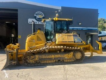 Гусеничный бульдозер Komatsu