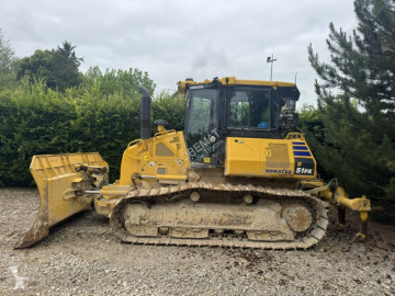 Komatsu