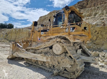 Bulldozer sur chenilles Caterpillar