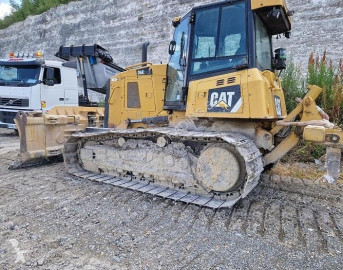 Bulldozer sur chenilles Caterpillar