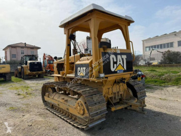 Bulldozer sur chenilles Caterpillar