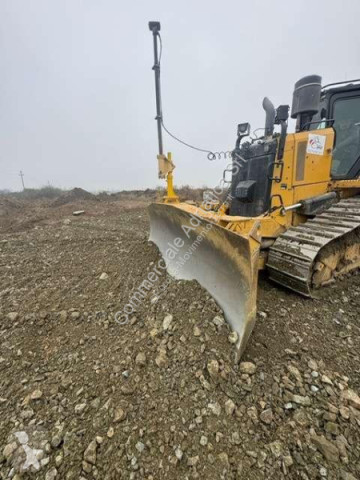 Bulldozer sur chenilles Caterpillar