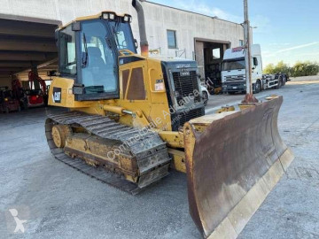 Bulldozer sur chenilles Caterpillar