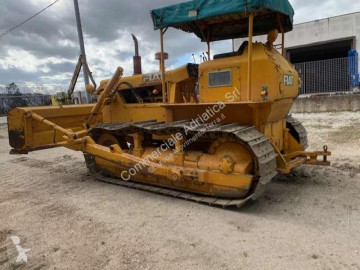 Bulldozer sur chenilles Fiat