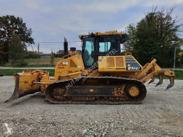 Buldozer na pásech Komatsu