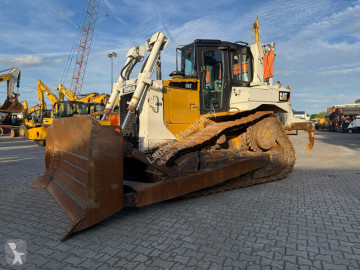 Bulldozer sur chenilles Caterpillar
