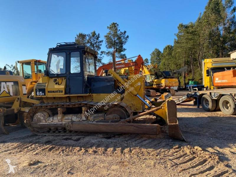 Bulldozer Komatsu D65E-8