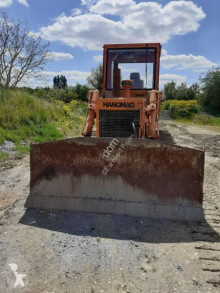 Bulldozer sur chenilles Hanomag D