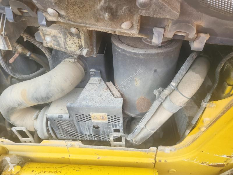 بلدوزر Komatsu