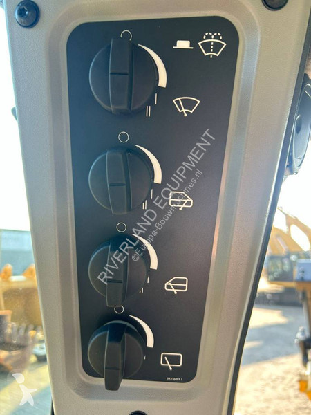بلدوزر Caterpillar D6 new unused with factory...