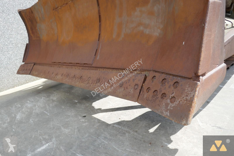 بلدوزر Caterpillar Ex-army