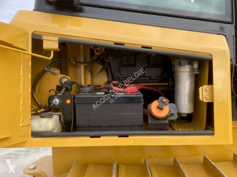 بلدوزر Caterpillar D6K2 LGP