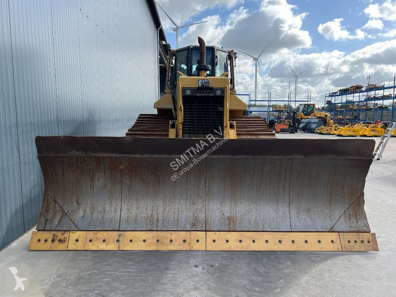 بلدوزر Caterpillar D6N
