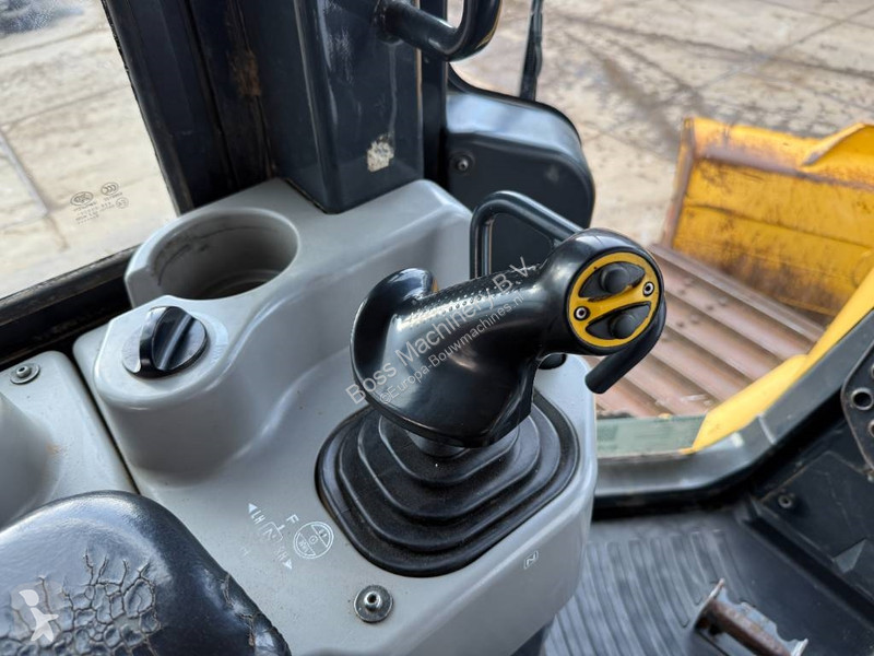Бульдозер Komatsu 24 - 6-Way Blade / Ripper...