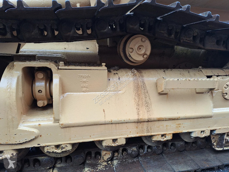 Buldozér Caterpillar 953B