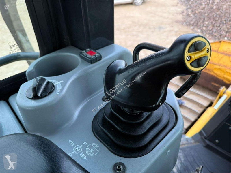 بلدوزر Komatsu D51PX-22