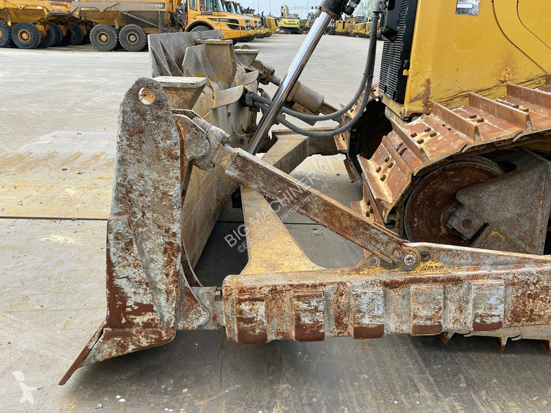Buldozer Caterpillar D6T