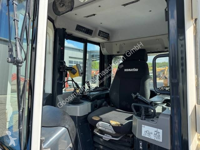 بلدوزر Komatsu PX24