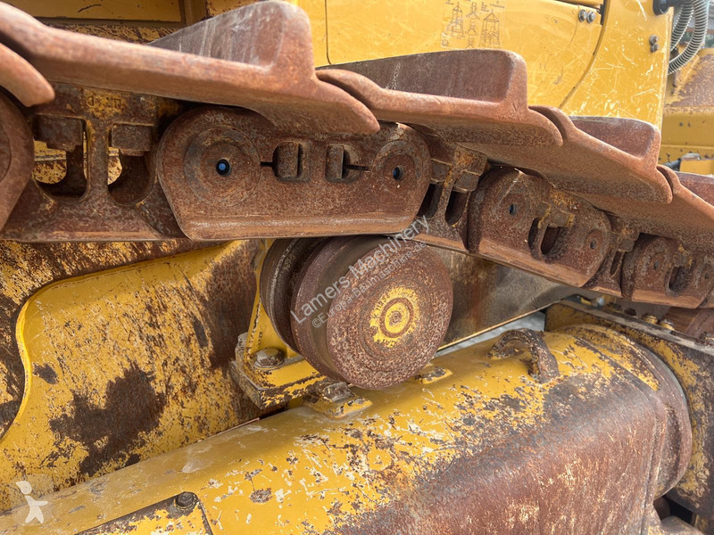 بلدوزر Caterpillar D6 XL next generation .